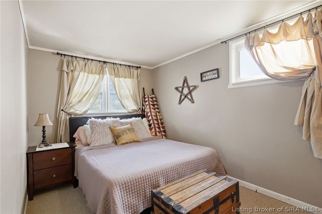 952 W Main Street, Madison, IN 47250