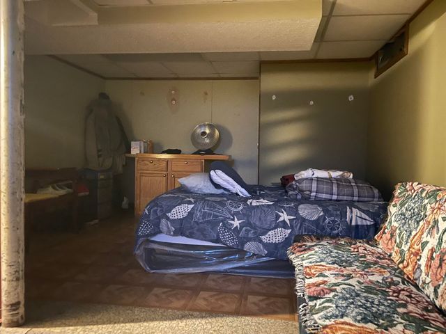 18680 Five Points Street, Redford, MI 48240