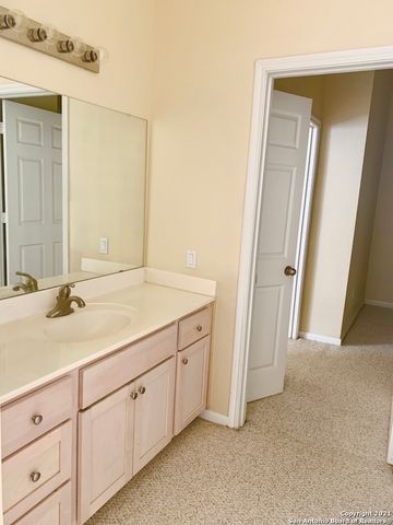 6160 Eckhert Rd Apt 504, San Antonio, TX 78240