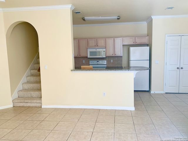 6160 Eckhert Rd Apt 504, San Antonio, TX 78240