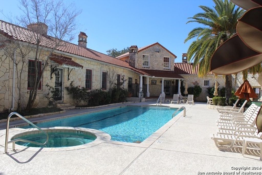 6160 Eckhert Rd Apt 504, San Antonio, TX 78240