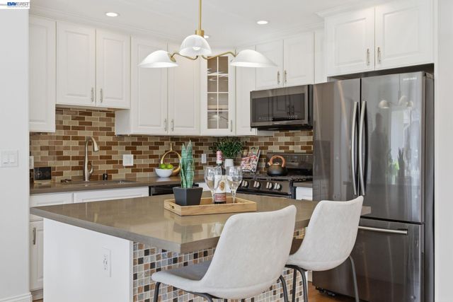 12 Jacinto Lane, South San Francisco, CA 94080