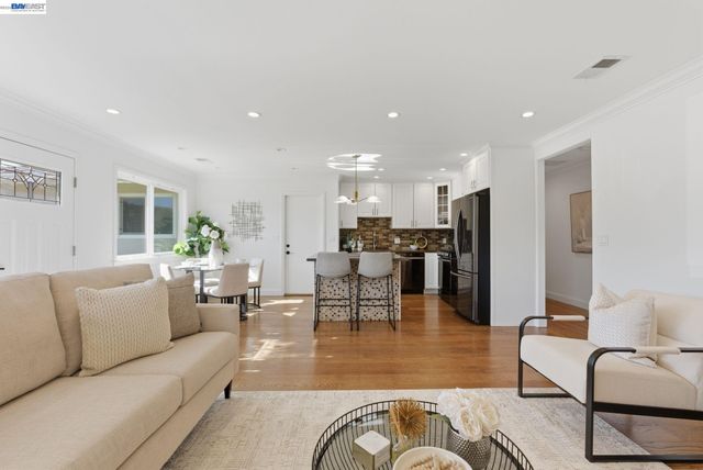 12 Jacinto Lane, South San Francisco, CA 94080