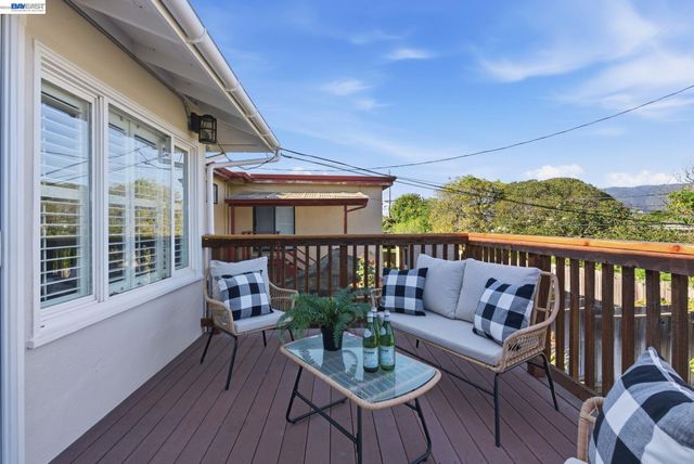 12 Jacinto Lane, South San Francisco, CA 94080