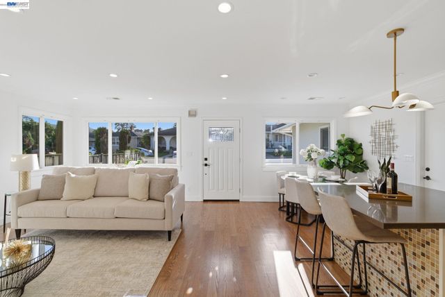 12 Jacinto Lane, South San Francisco, CA 94080