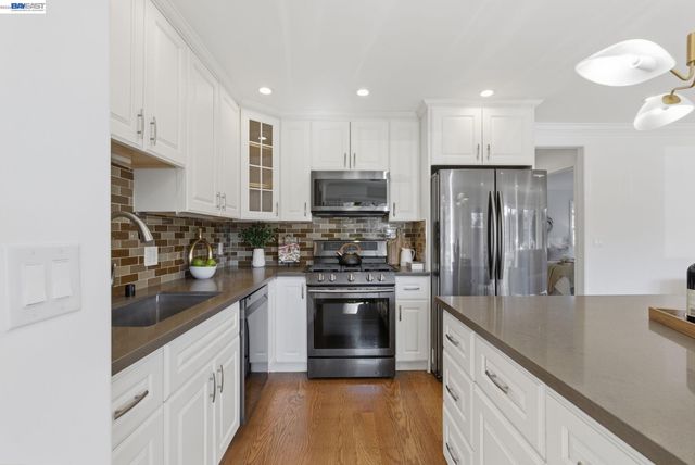 12 Jacinto Lane, South San Francisco, CA 94080