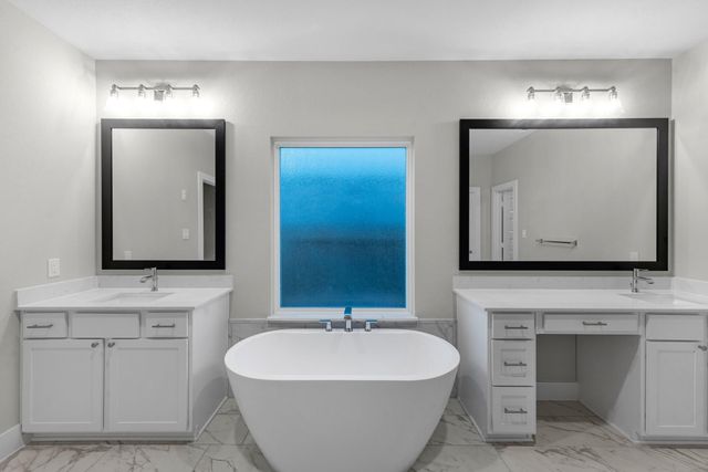 4511 Whisperwood Drive, Rosenberg, TX 77471