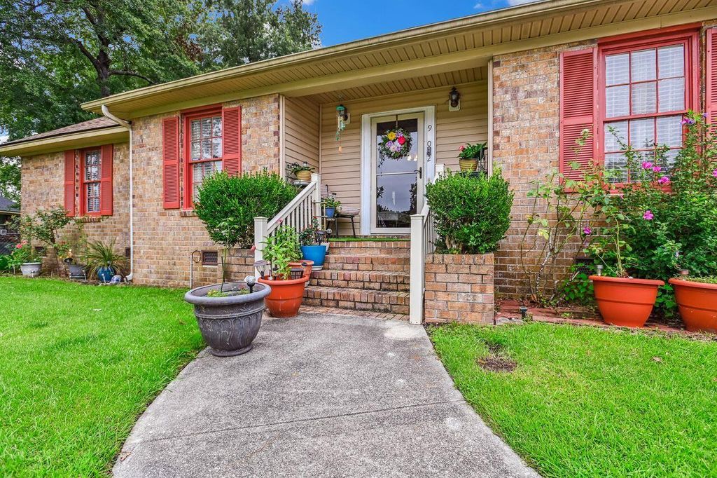 902 Knee Pines Court, Ladson, SC 29456