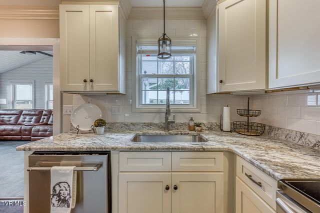 4004 West Englewood Boulevard, Johnson City, TN 37601