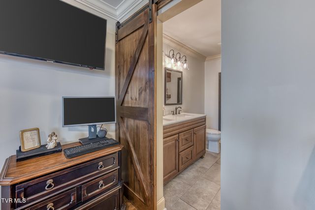 4004 West Englewood Boulevard, Johnson City, TN 37601