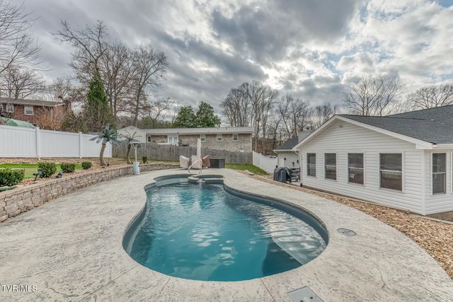 4004 West Englewood Boulevard, Johnson City, TN 37601