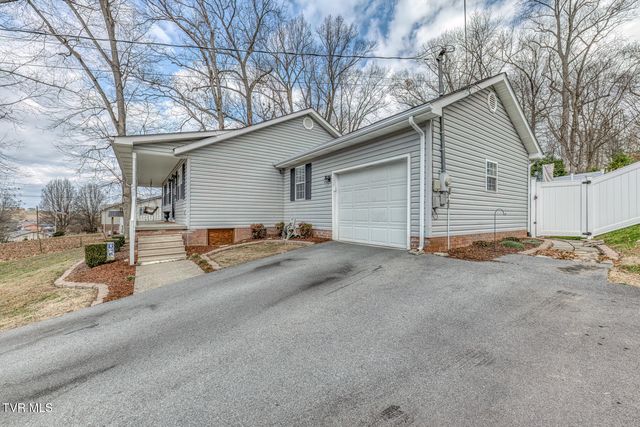 4004 West Englewood Boulevard, Johnson City, TN 37601