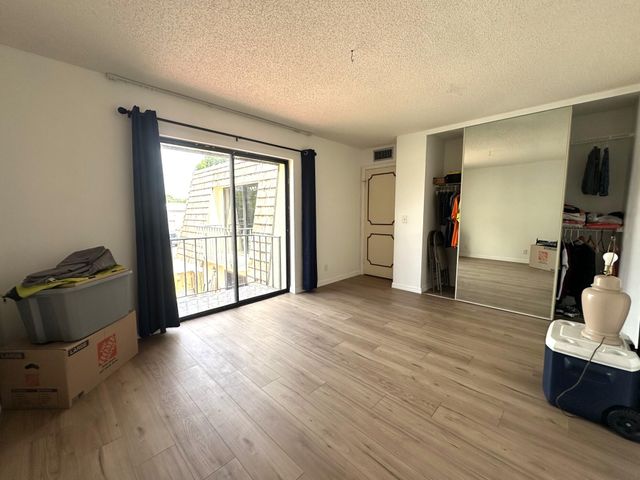 17 LAKE ARBOR Drive, Palm Springs, FL 33461