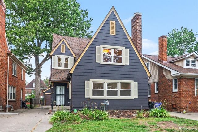 4251 Glendale Street, Detroit, MI 48238