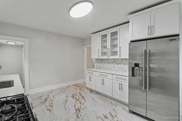 4251 Glendale Street, Detroit, MI 48238