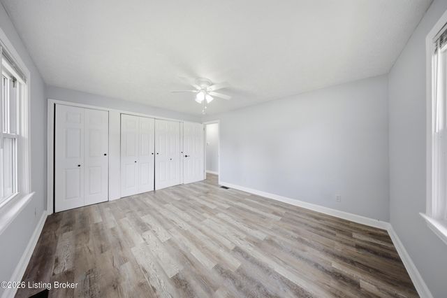 3228 New Lynnview Dr, Louisville, KY 40216