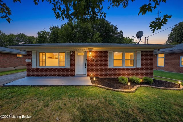 3228 New Lynnview Dr, Louisville, KY 40216