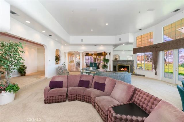 15980 Summit Crest Drive, Riverside, CA 92506