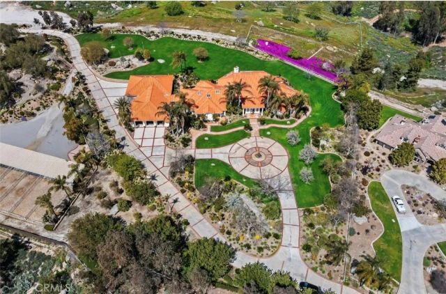 15980 Summit Crest Drive, Riverside, CA 92506