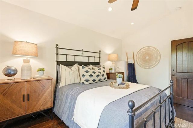 3649 Navajo Place, Palos Verdes Estates, CA 90274