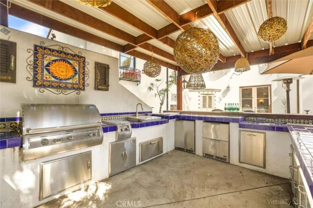 3649 Navajo Place, Palos Verdes Estates, CA 90274