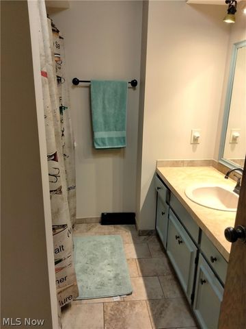 11650 Streamview Avenue NW, Uniontown, OH 44685