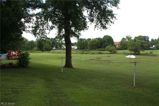 11650 Streamview Avenue NW, Uniontown, OH 44685