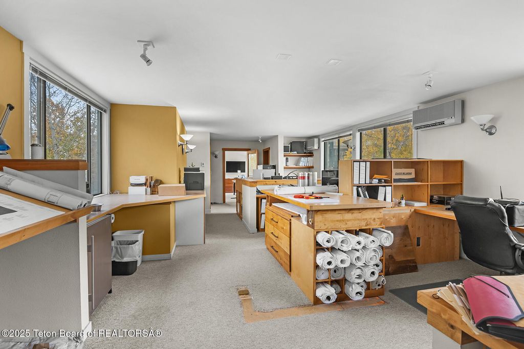 4020 W LAKE CREEK Drive, Wilson, WY 83014 photo 16