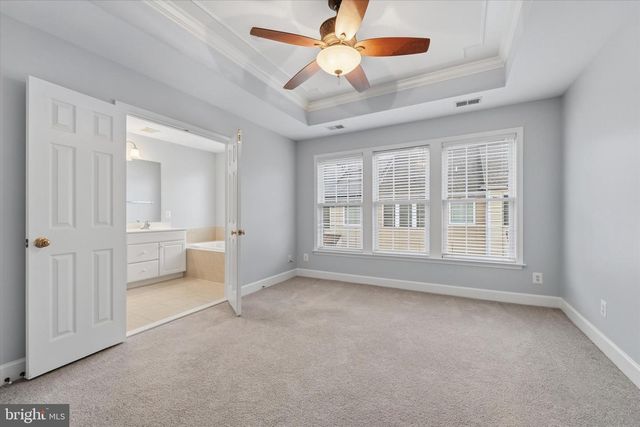 2425 HUNTINGTON PARK DR, Alexandria, VA 22303