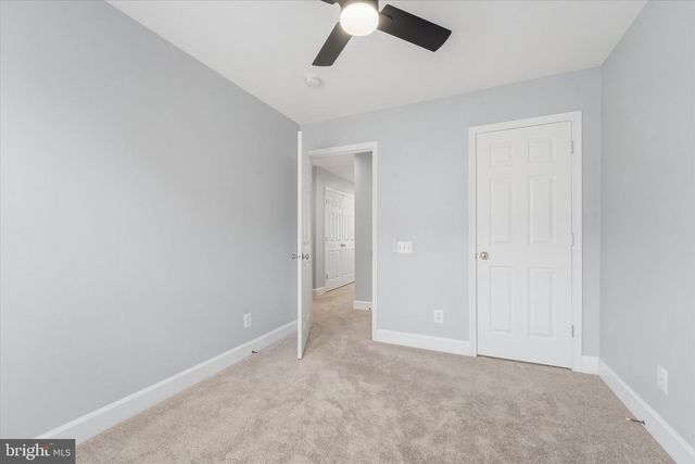 2425 HUNTINGTON PARK DR, Alexandria, VA 22303