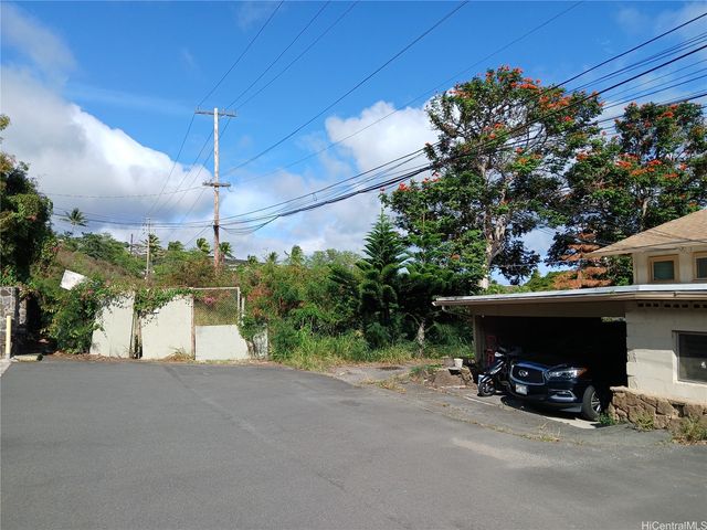 4052 A & B Keanu Street A & B, Honolulu, HI 96816