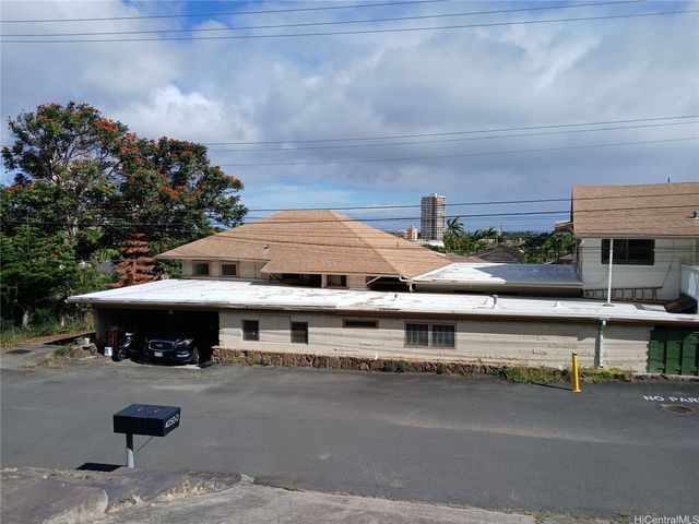 4052 A & B Keanu Street A & B, Honolulu, HI 96816