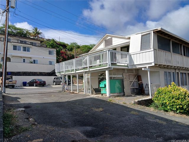 4052 A & B Keanu Street A & B, Honolulu, HI 96816