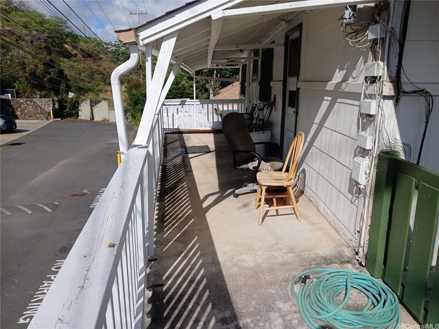 4052 A & B Keanu Street A & B, Honolulu, HI 96816