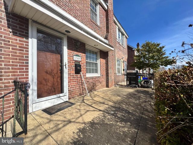1309 FRIENDSHIP ST, Philadelphia, PA 19111