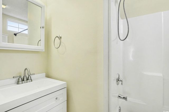 609 Sailbrooke Ct Unit 105, Murrells Inlet, SC 29576