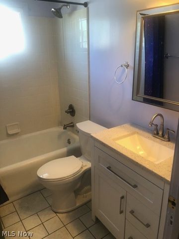 3484 Tuttle Avenue, Cleveland, OH 44111
