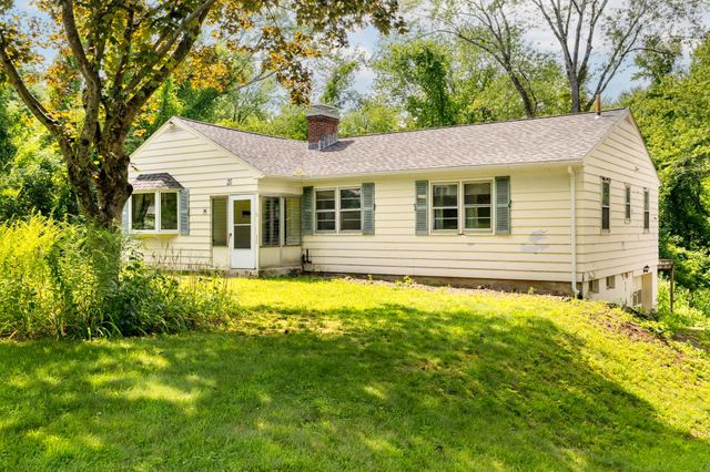 20 S Sycamore Knls, South Hadley, MA 01075