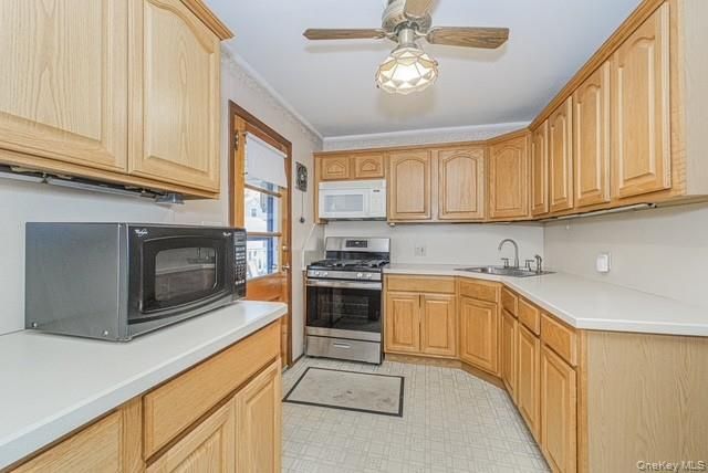 125 Bryson Avenue, Staten Island, NY 10302