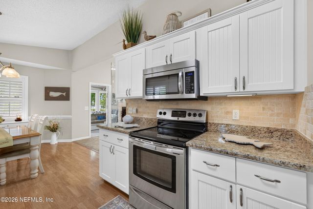 3939 ARBOR BLUFF Lane E, Jacksonville, FL 32225