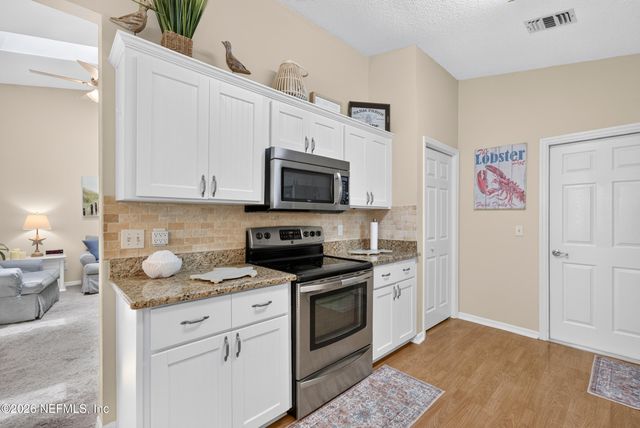 3939 ARBOR BLUFF Lane E, Jacksonville, FL 32225