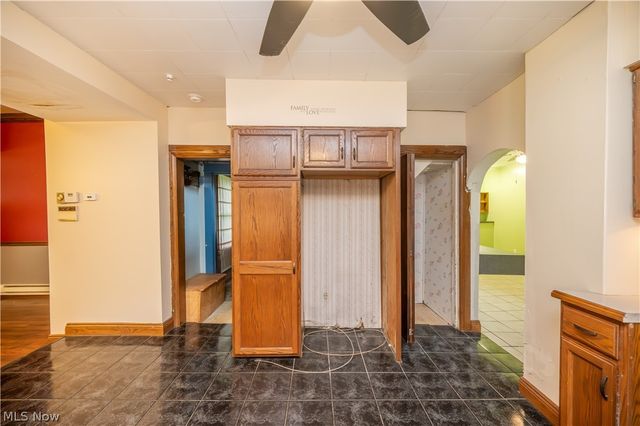 1953 Lawn Avenue, Lowellville, OH 44436