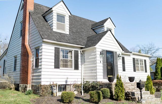 221 Moundale Avenue, Winchester, KY 40391