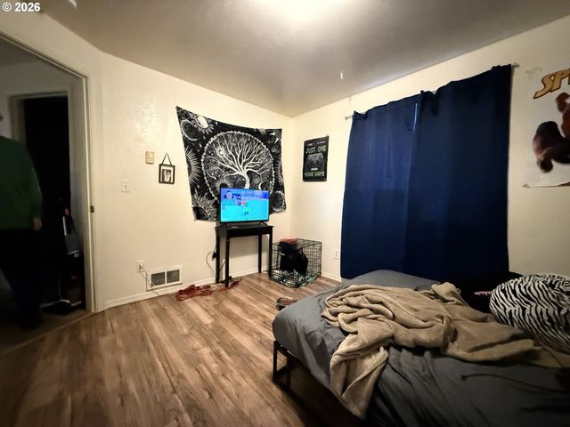 226 CYPRESS St, Brookings, OR 97415