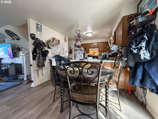 226 CYPRESS St, Brookings, OR 97415