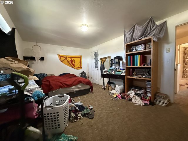 226 CYPRESS St, Brookings, OR 97415