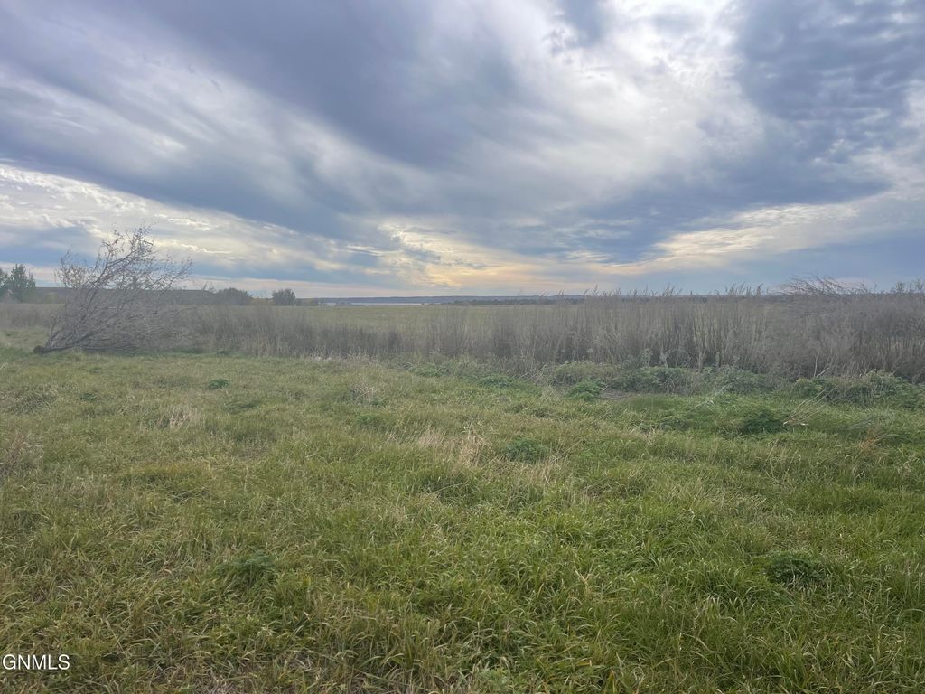 26 Rudy Lane SW, Linton, ND 58552 photo 8