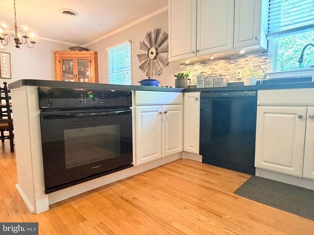 4 BURR HILL DR, Ocean Pines, MD 21811