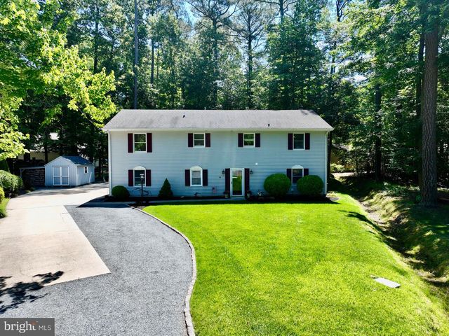4 BURR HILL DR, Ocean Pines, MD 21811