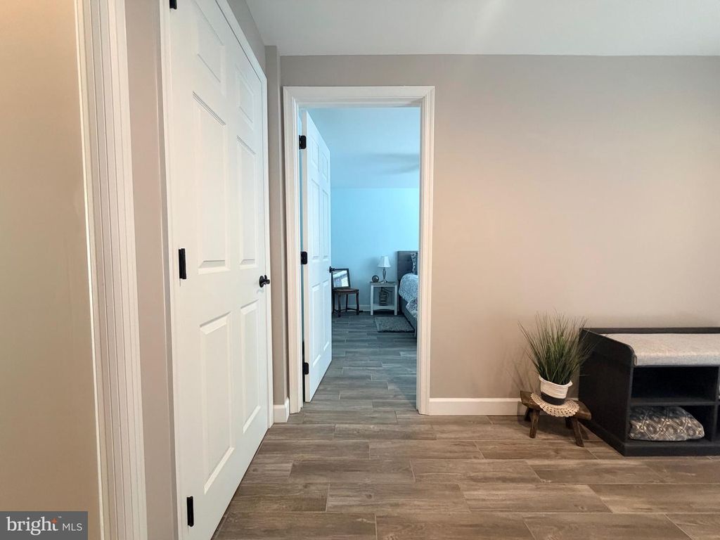 Image 17 of property listing at 4 BURR HILL DR, Ocean Pines, MD 21811